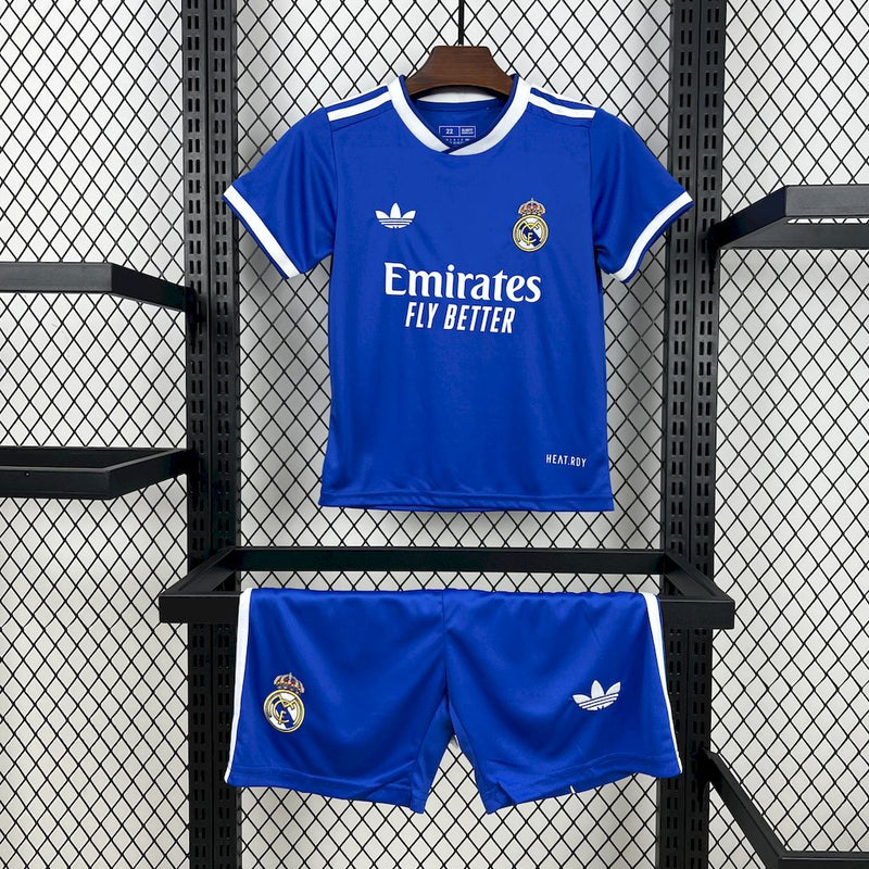 Conjunto Infantil Real Madrid 2025/26 - Third