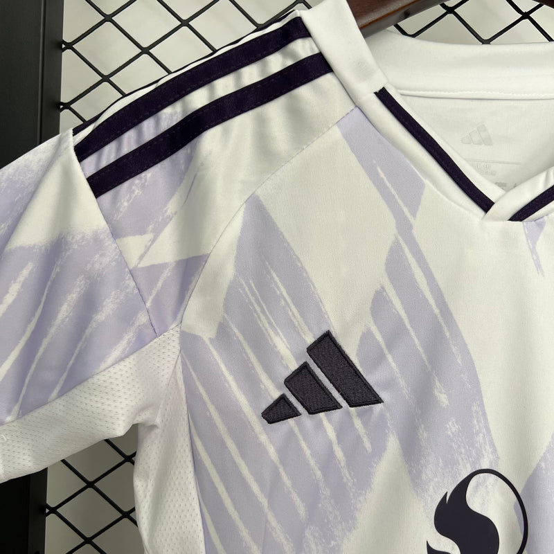Conjunto Infantil Manchester United 2025/26 - Away