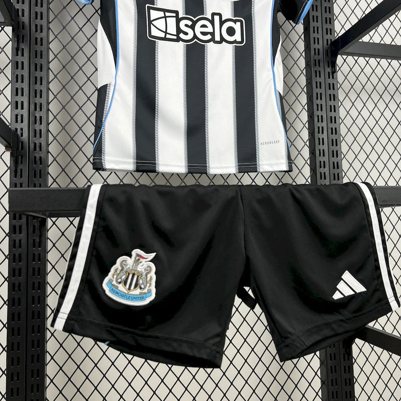 Conjunto Infantil New Castle 2025/26 - Home