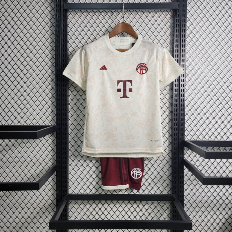 Conjunto Infantil Bayern de Munique 2023/24 - Terceira