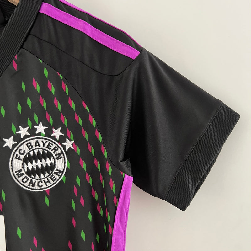 Conjunto Infantil Bayern de Munique 2023/24 - Away