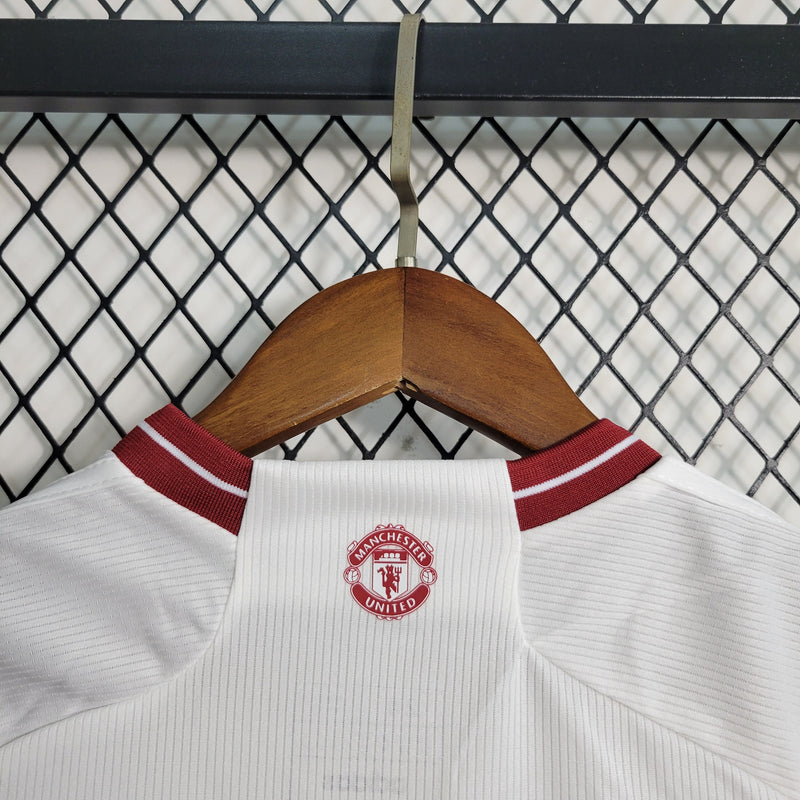 Conjunto Infantil Manchester United 2023/24 - Terceira