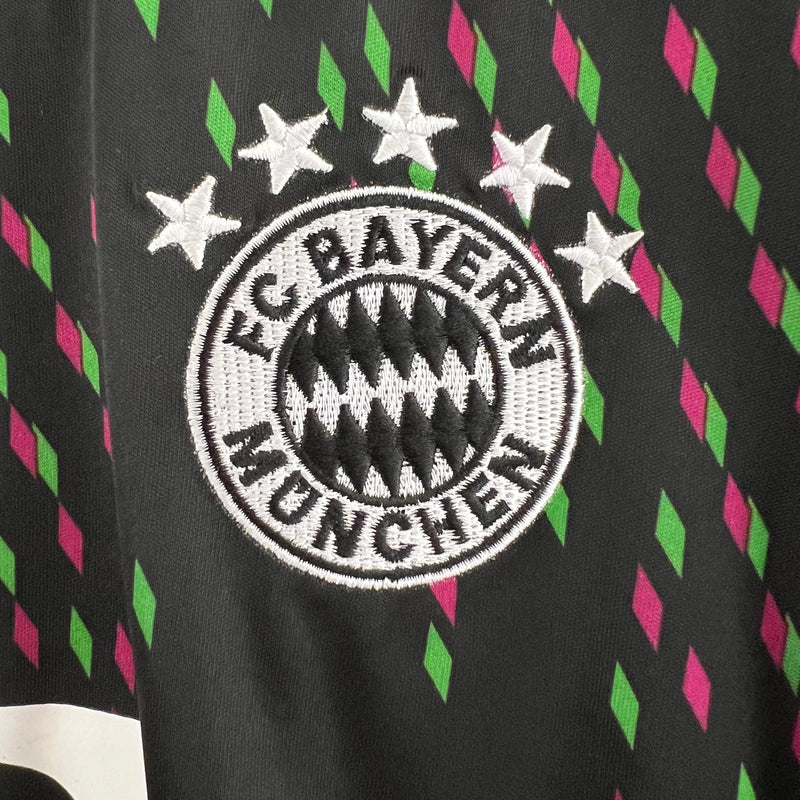 Conjunto Infantil Bayern de Munique 2023/24 - Away