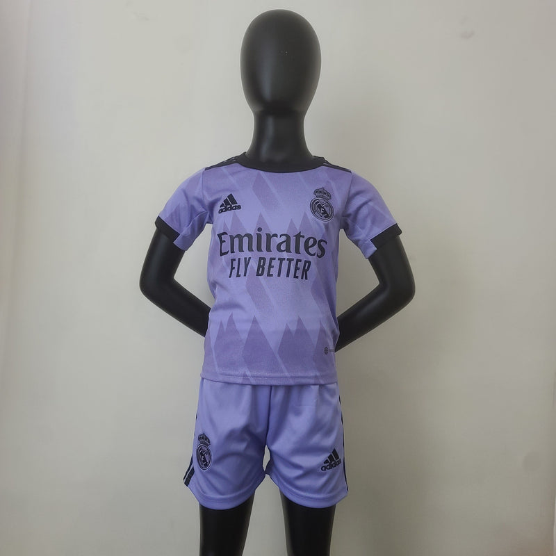 Conjunto Infantil Real Madrid 2022/23 - Away