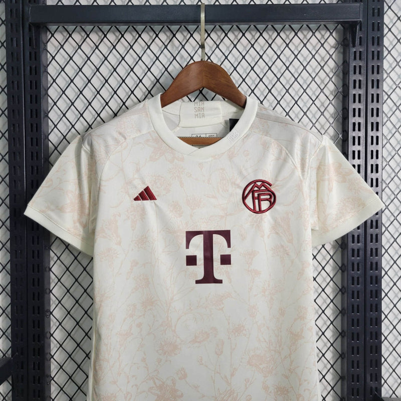 Conjunto Infantil Bayern de Munique 2023/24 - Terceira